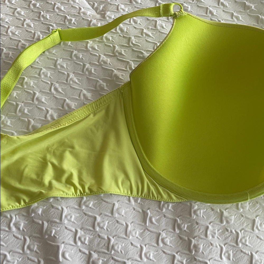 Victoria's Secret Neon Yellow Bra size 38DD - Picture 8 of 13